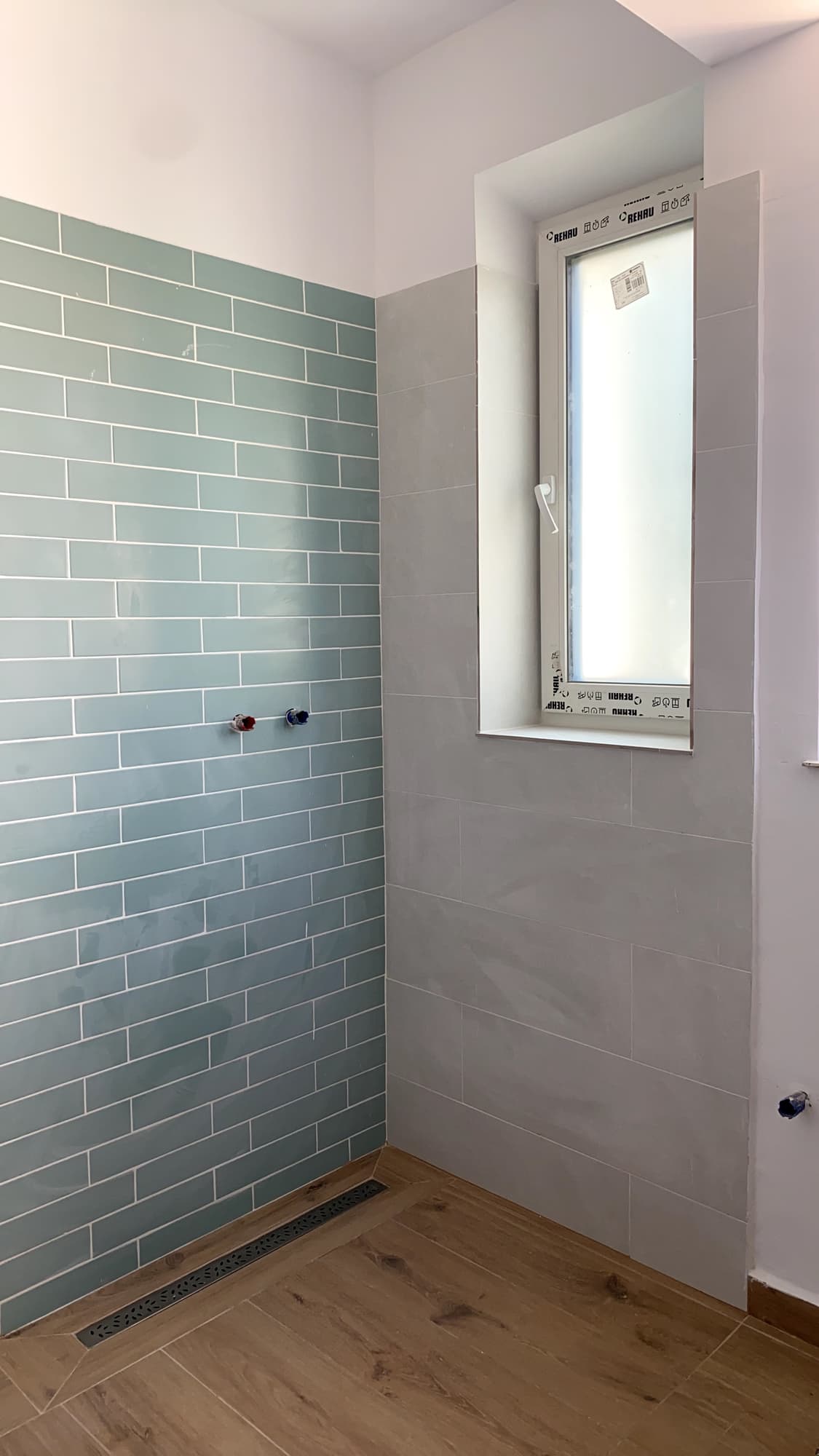 Renovare apartament — Iași — Elena Doamna · Zugrav Iași