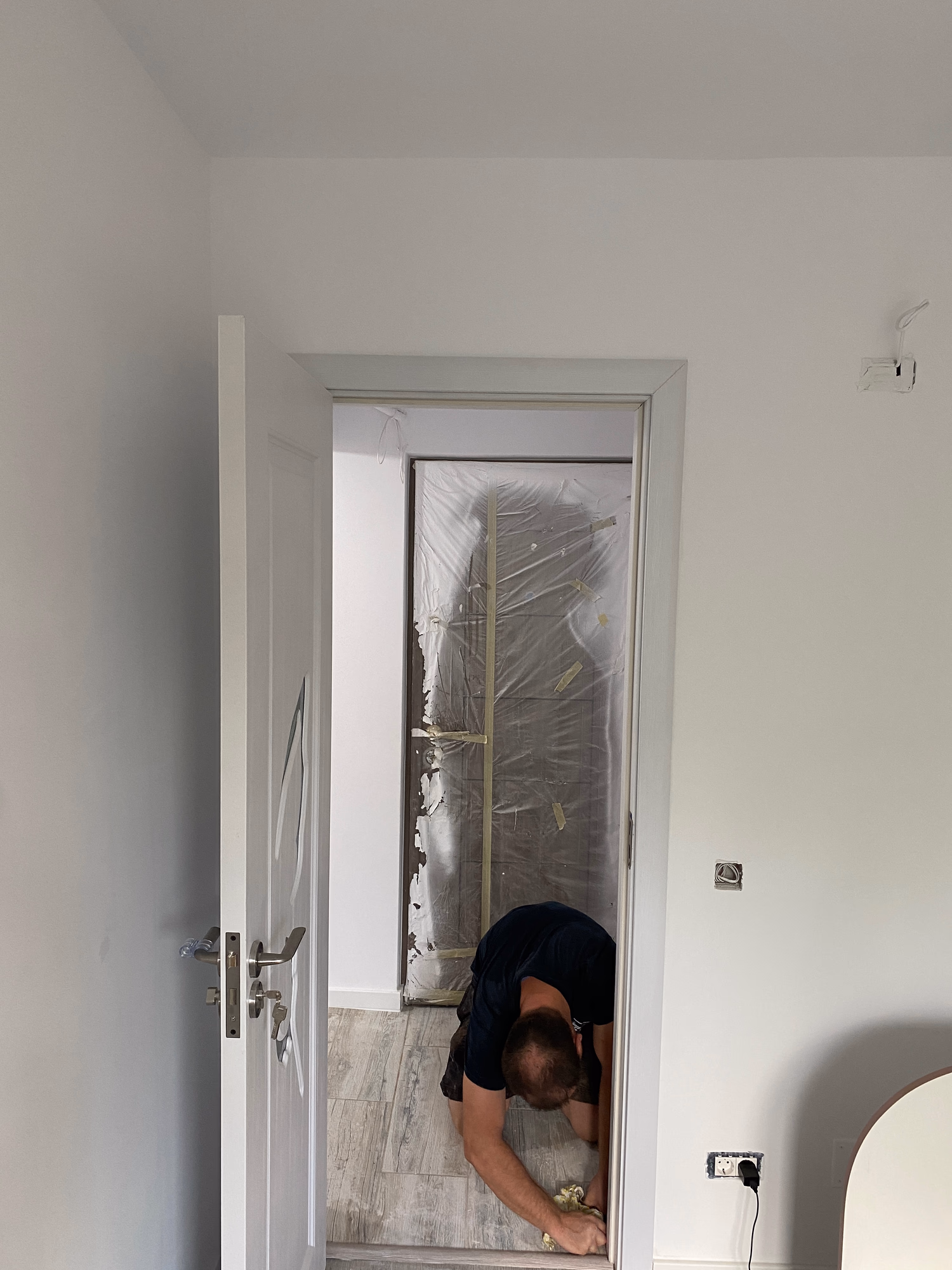 Zugrav Iași — Renovare apartament 3 camere (Iași — Bularga) — După 11