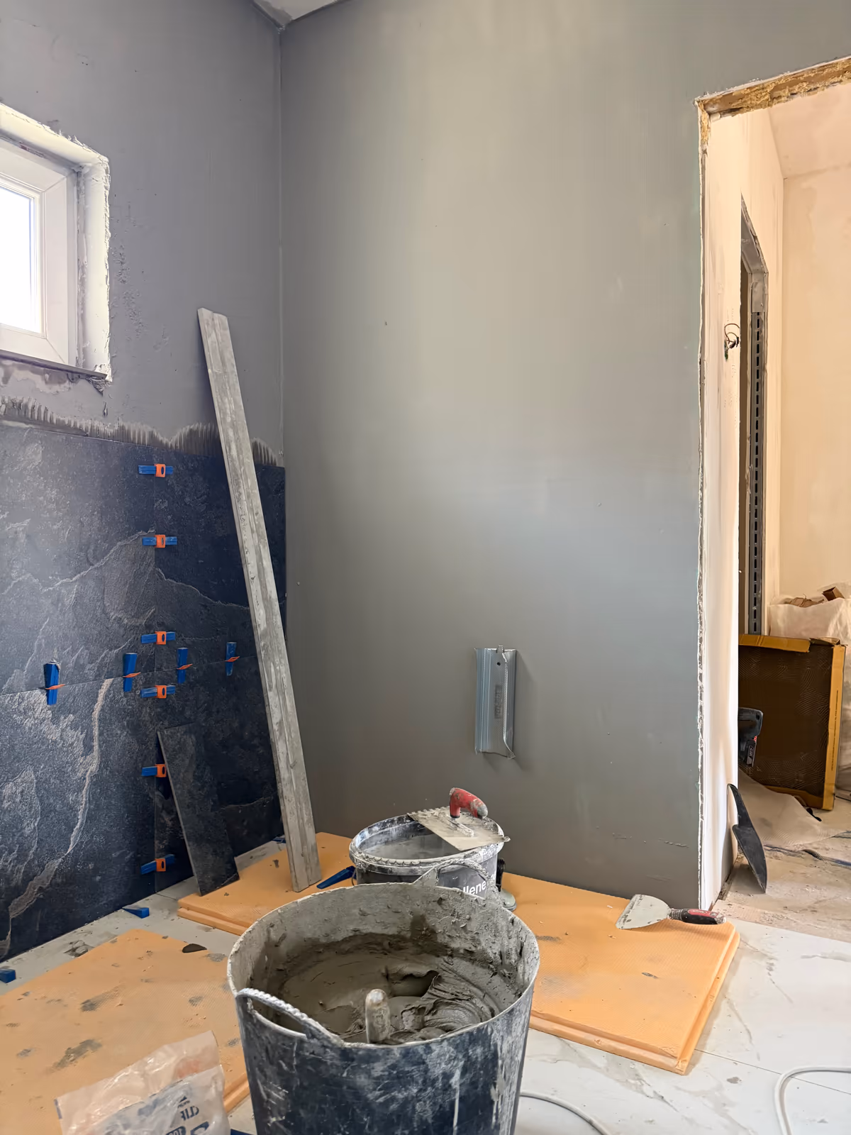 Zugrav Iași — Renovare casă etaj (Iași — Lunca Cetățuii) — Finalizate 8